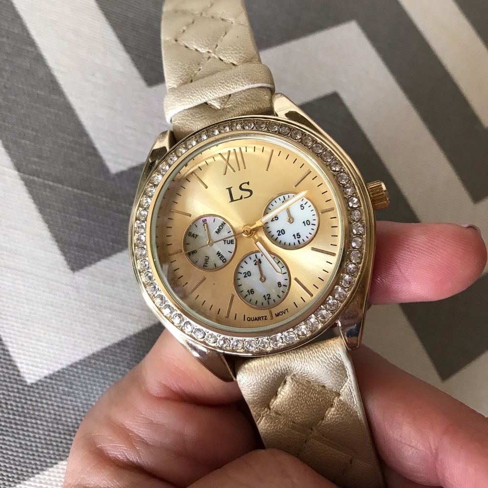 Lara Scott Watch